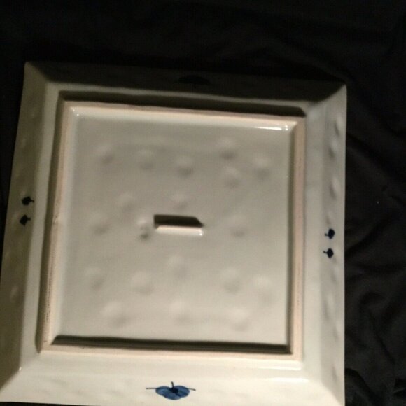 Vintage Unsigned 9 Inch Square Gray With Blue Florals Heavy Stoneware Plate - Picture 3 of 4